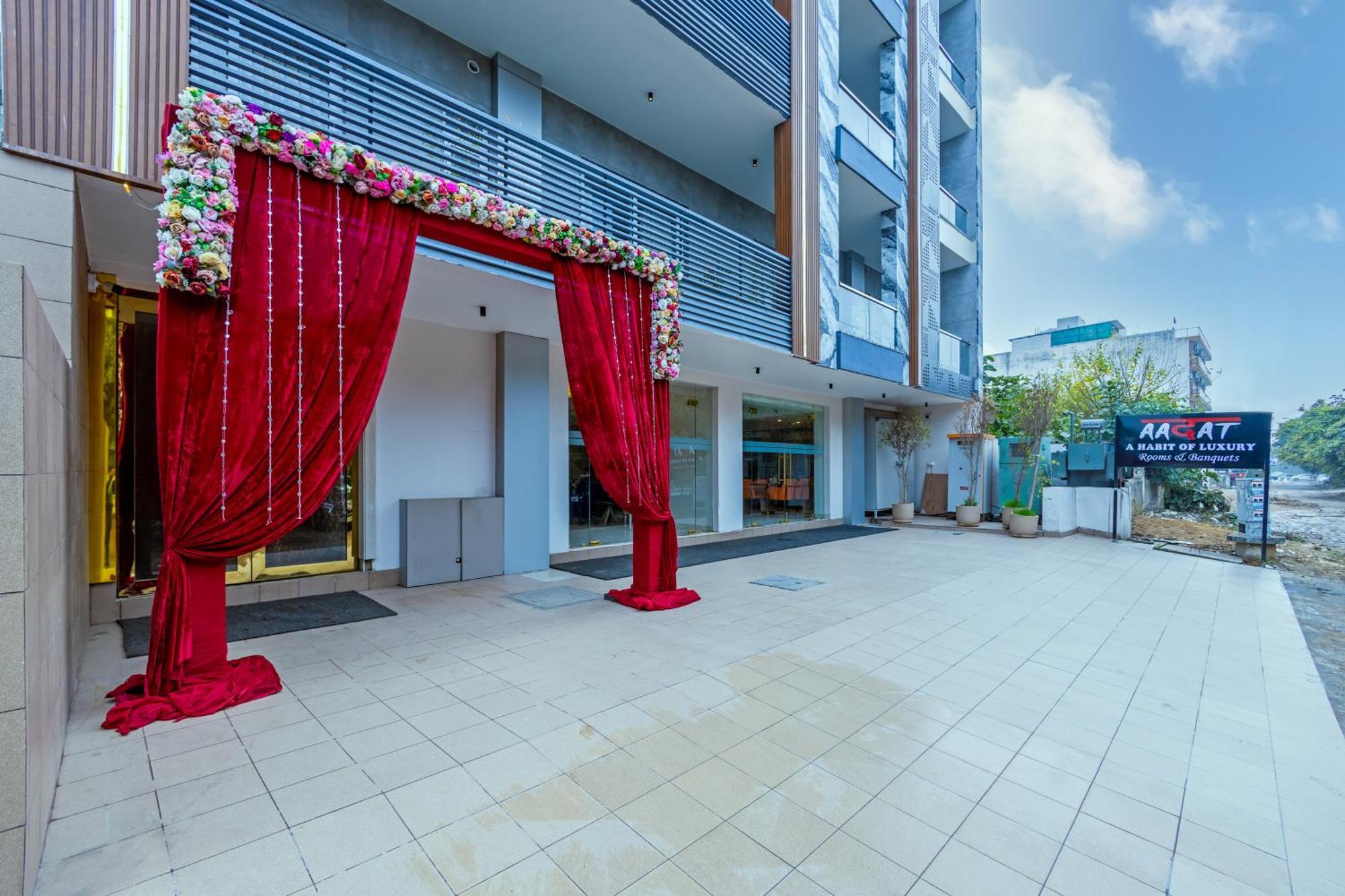 Park Tree Igi Airport Delhi By Prithvi Palace With Free Airport Transfr