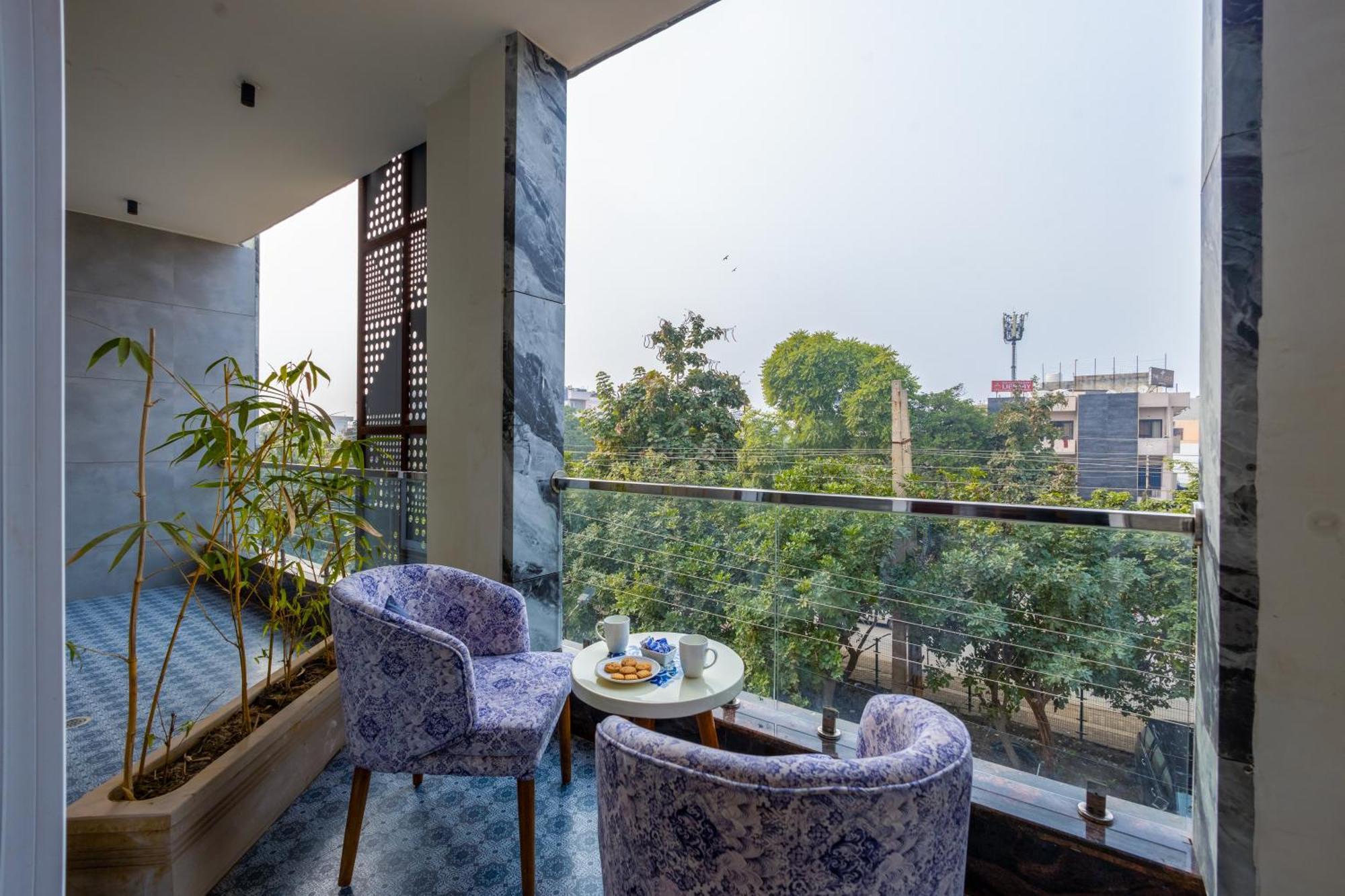 Hotel Park Tree Igi Airport Delhi By Prithvi Palace With Free Airport Transfr New Delhi