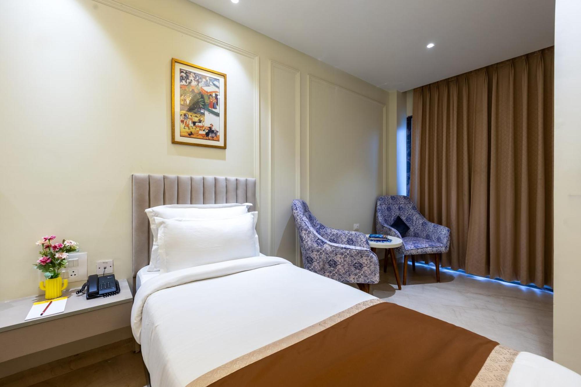 Hotel Park Tree Igi Airport Delhi By Prithvi Palace With Free Airport Transfr